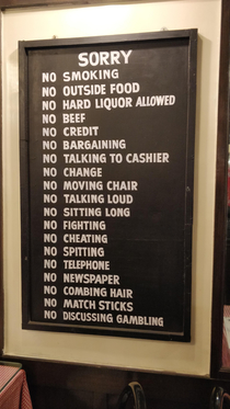 This list of rules at a caf