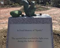 University students made a monument in memory of a squirrel who canceled a two-day class by gnawing the front lines