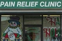 What the hell is Frosty doing to Santa