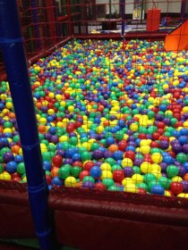 Why parents should never let their kids wear tie dye shirts in a ball pit