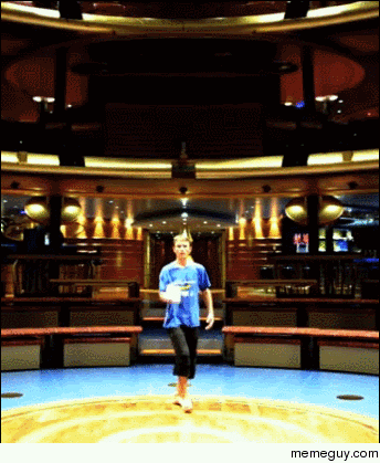  Ball foot juggle