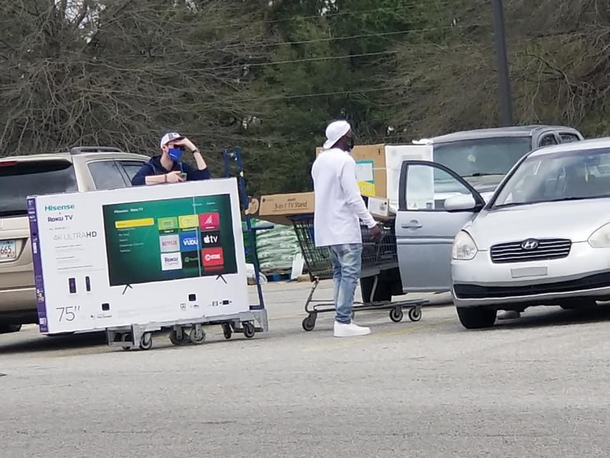  JUST LOOK AT THE WALMART EMPLOYEE 