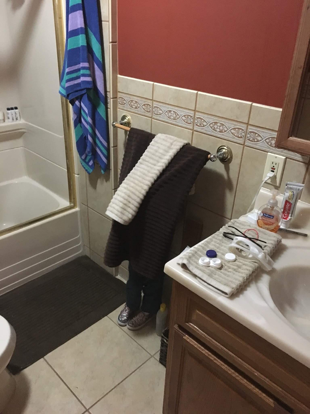  year old hiding go seek level 