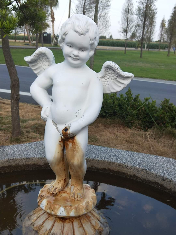 A crappy little angel