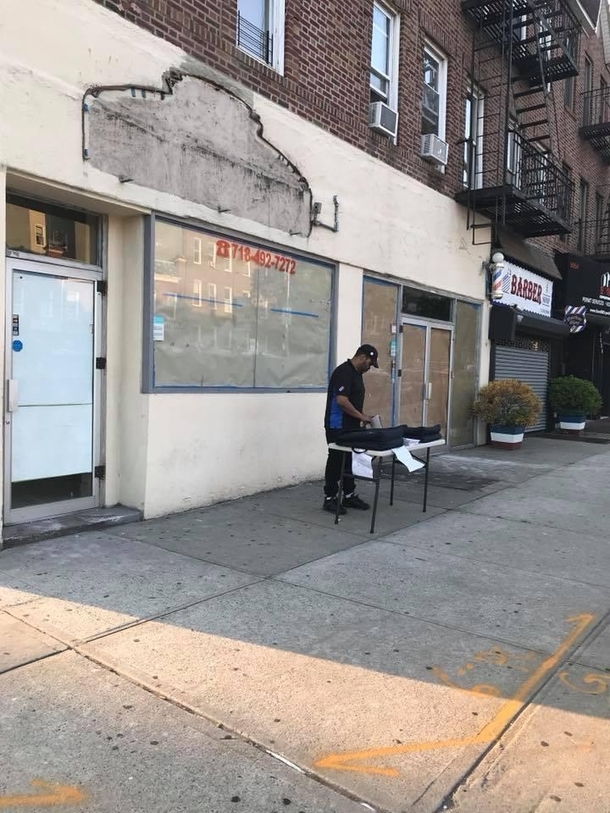 A Dominos employee stood outside of a recently closed Papa Johns in my neighborhood and started selling some pizzas