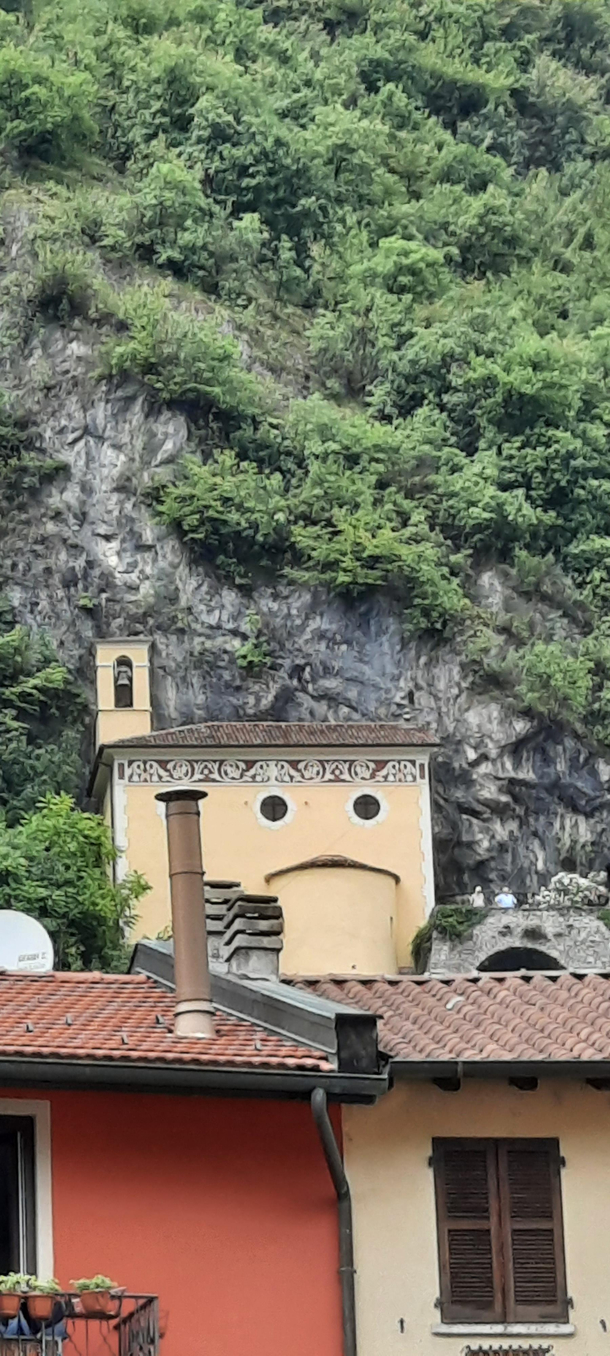 A house with a face lol