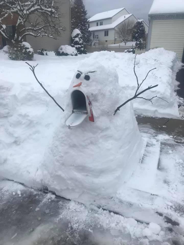 A really angry mailbox