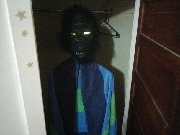 Almost lost my shit while inspecting a rental property today I decided to leave it for the new tenants that move in tomorrow