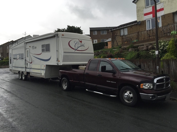 An American chap has just moved in near me Nobody could tell