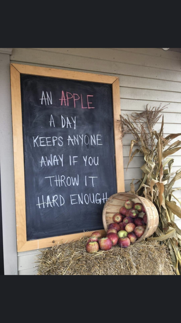 An apple a day keeps them hoes at bay