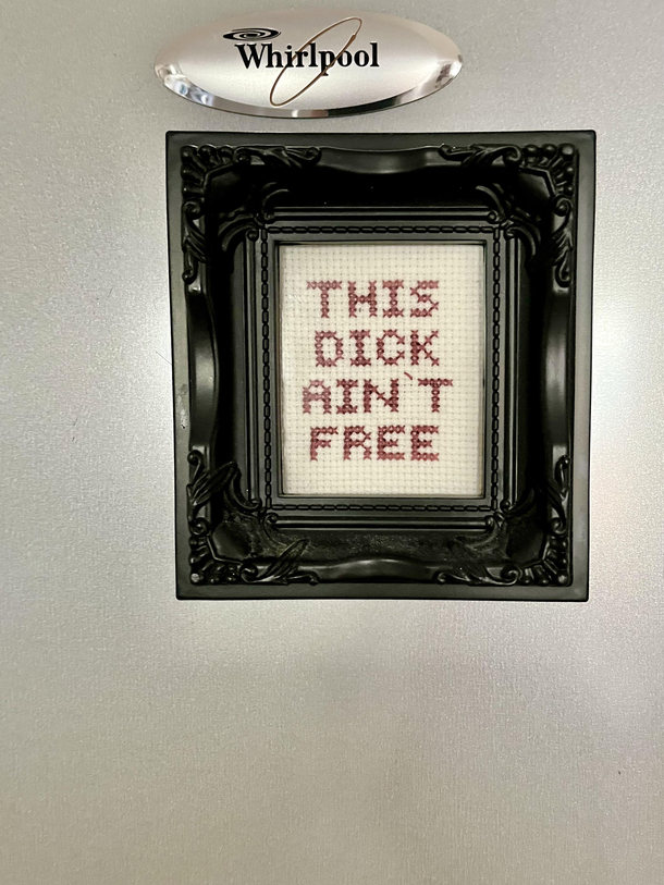 An exquisite refrigerator magnet