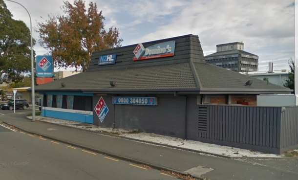 Another location lost for Pizza hut in the pizza war
