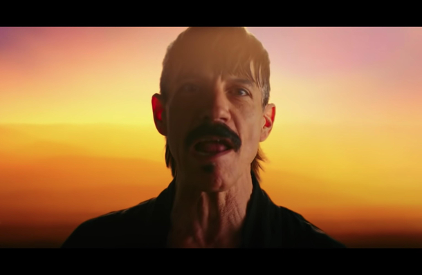 Anthony Kiedis out there looking like Dollar Store Danny Trejo