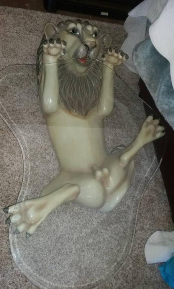 Anybody need a coffee table