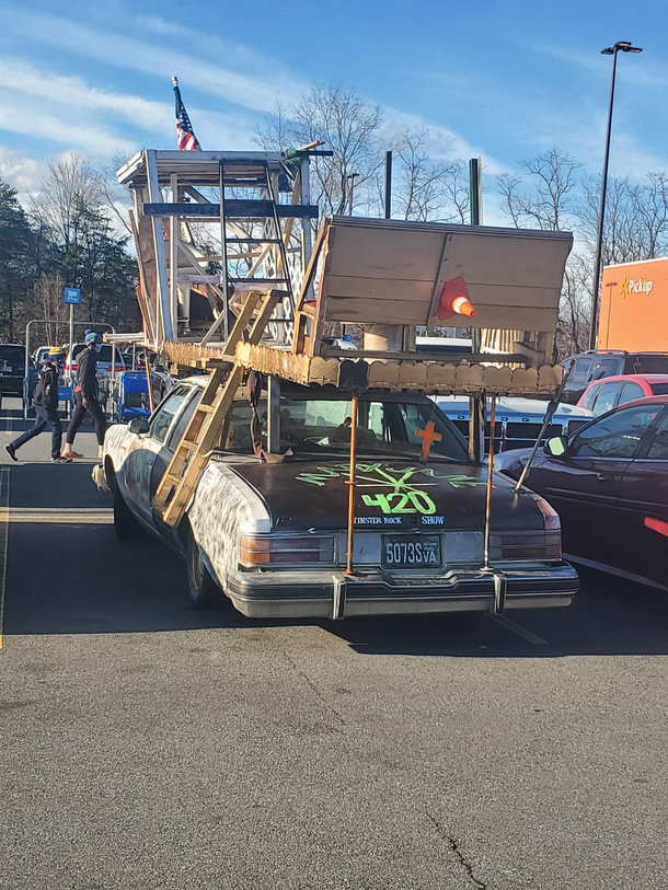 Apparently the owner of this uses it as a stage lol