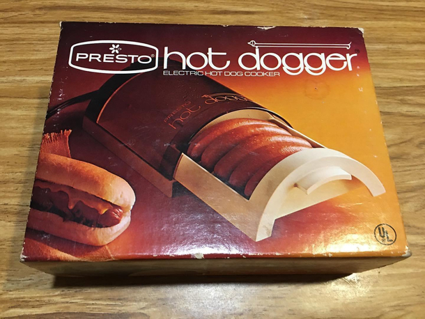 At first glance I thought this was a vintage Hot Pocket box