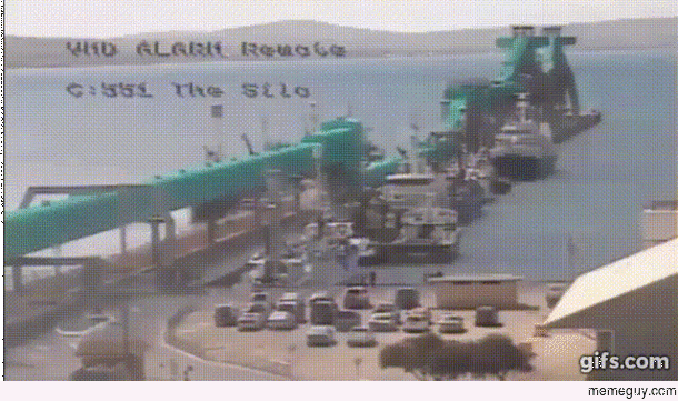 Big boat gets annihilated by even bigger boat