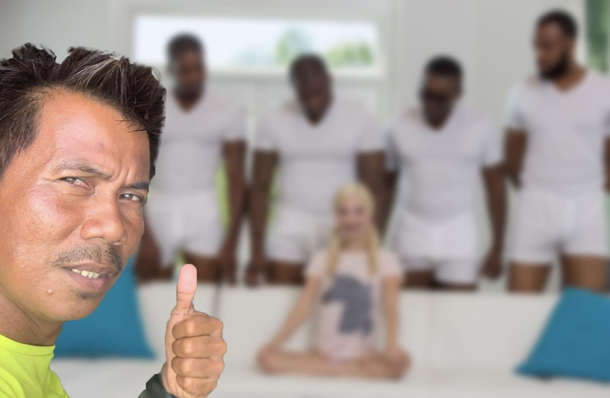big thanks to our tour guide who took this group photo of us