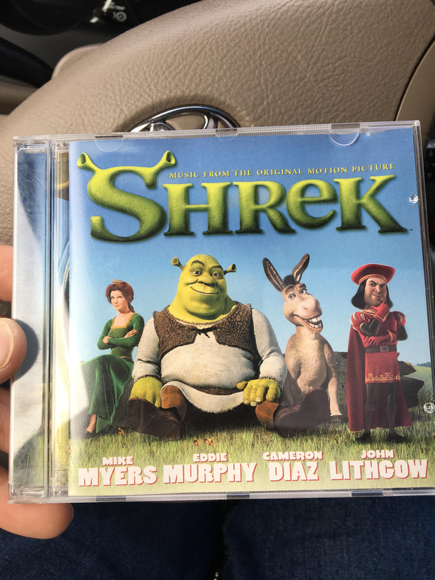 Borrowed my moms van for a road trip we thought a broken aux input was gonna ruin our trip instead it led to a fantastic discovery in her center console