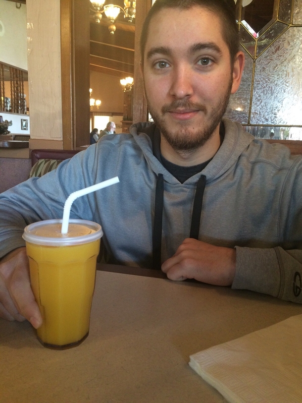 Boyfriend knocked over his orange juice waitress brought him this