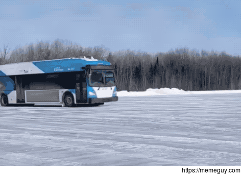 Bus drift - Montreal drifting its new busses to test them