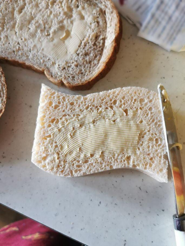 Buttered sponge instead of bread