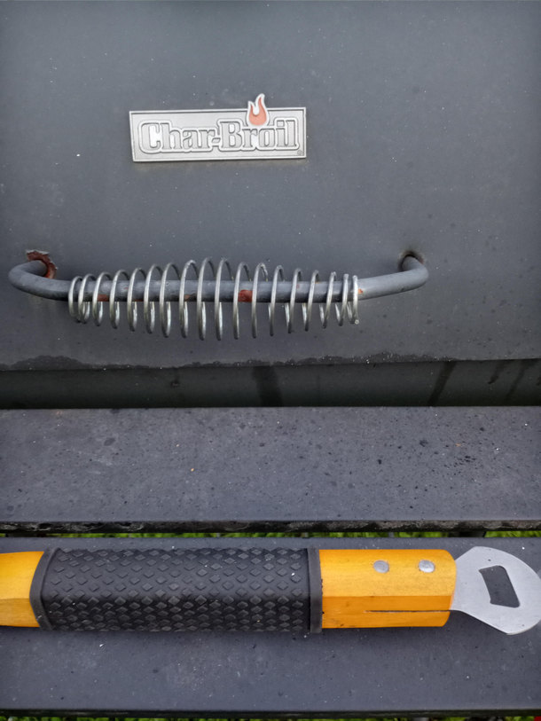 Cant resist spinning that bad boy every time I close the grill