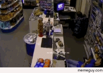Cashier doesnt give a fuck