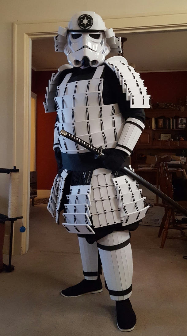 Could a storm trooper samurai succesfully commit seppuku
