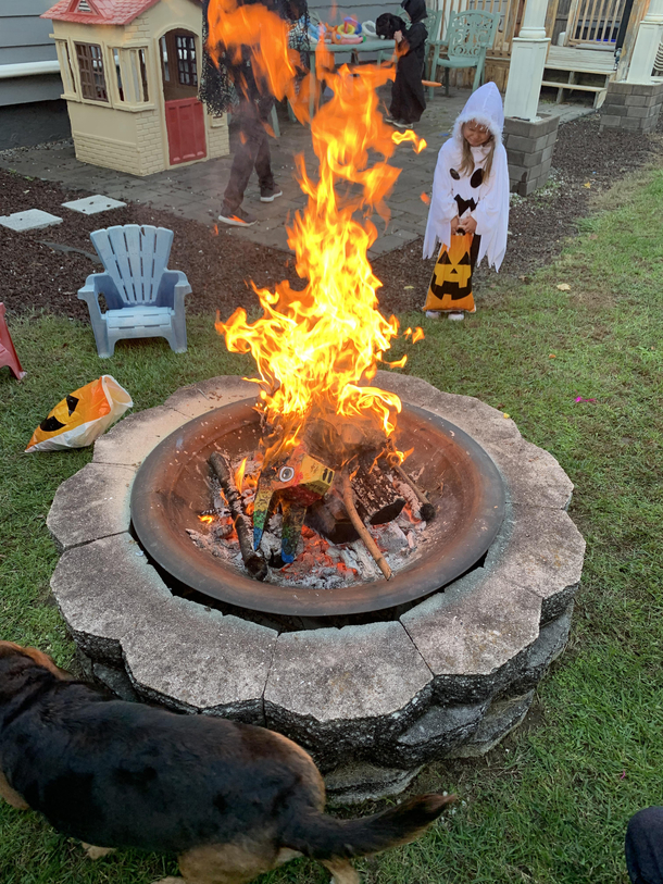 Daddy threw the piata in the fire Daddy messed up