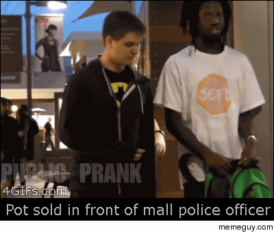 Dealing pot
