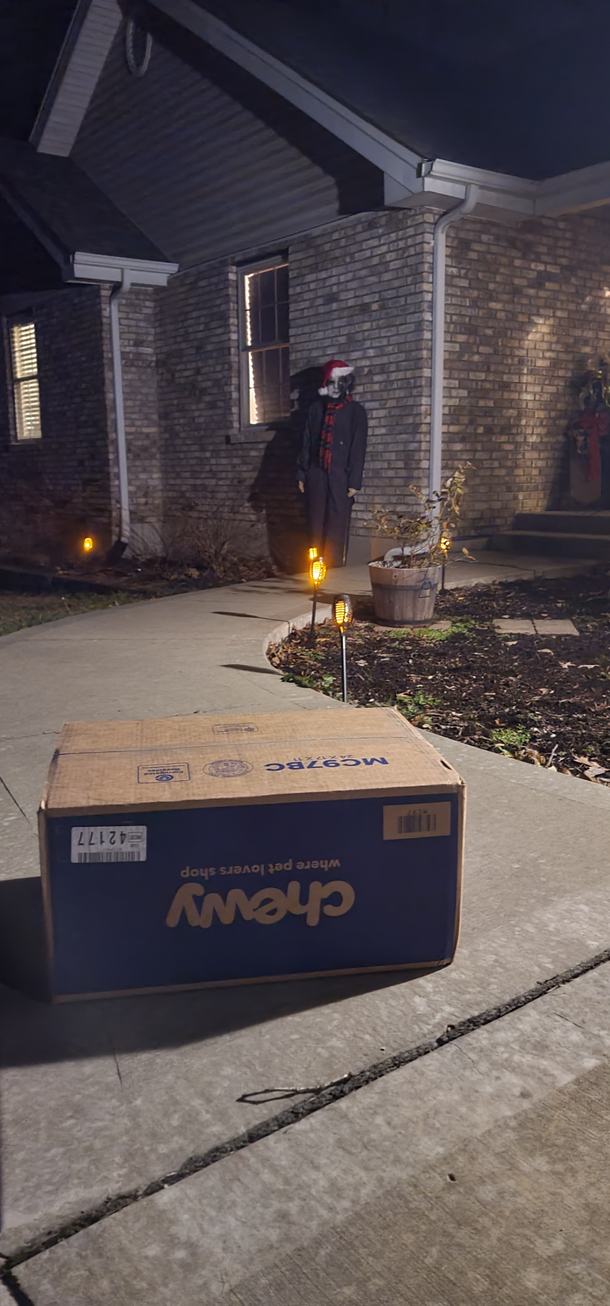 Delivery person didnt come to the porch tonight Guess they arent a fan of Santa Meyers 