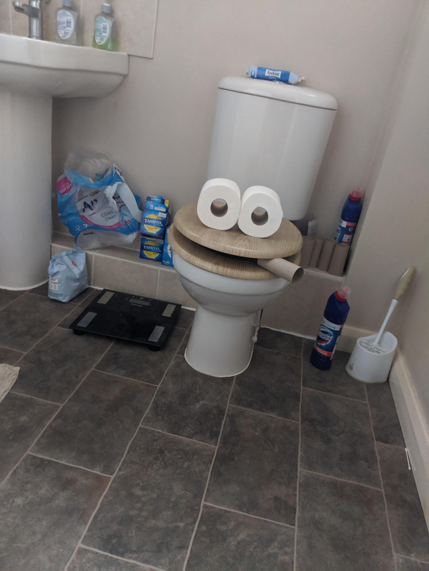 Did this to my mates toilet Help me make him see it