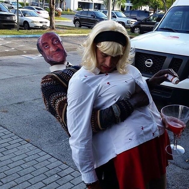 Dont accept drinks from stranger on Halloween