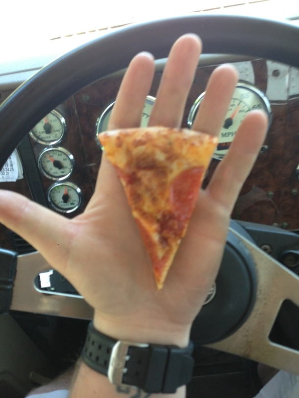 Dont trust the cashier at a gas station to select your slice of pizza you pay  for