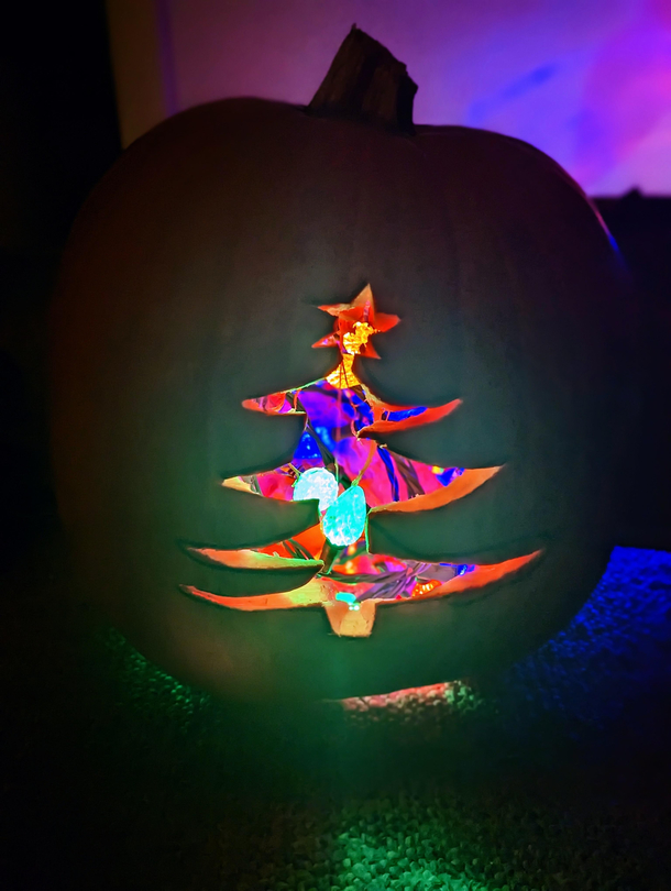 Finally got around to carving that pumpkin