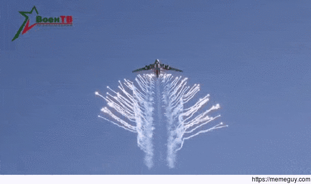 Firing of heat decoys by an Ilyushin Il-MD