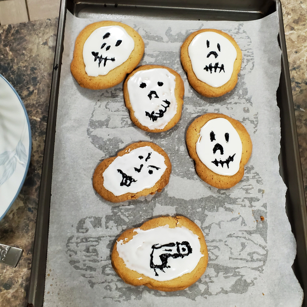 First time making Halloween cookies how did I do