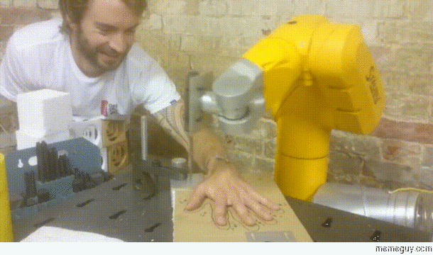 Five finger skillet with a robot