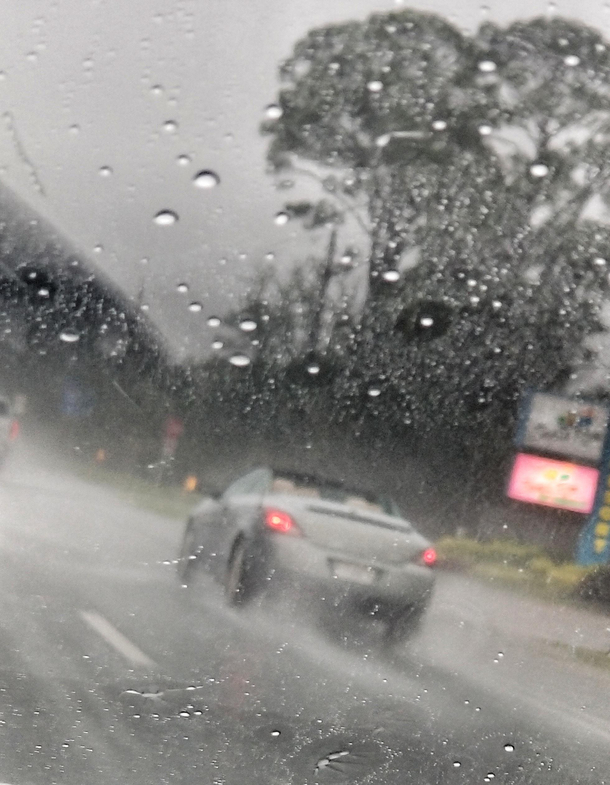 Florida Woman yesterday In a monsoon Fairly certain this is not manufacturer recommend convertible usage