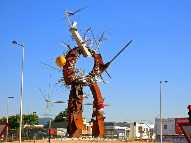 Following the thread here I leave you the Homage to the poets of Murcia Spain