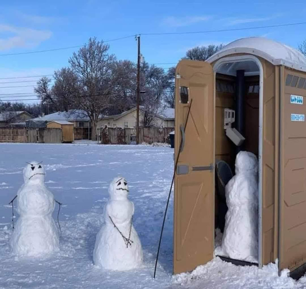 Frosty Potty Break