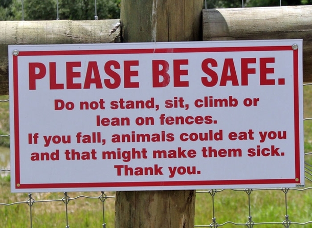 Funny Zoo Sign