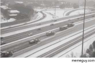 Gang of Toronto snowplows clear an entire freeway in one swoop