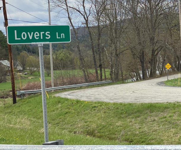 GF pointed out the dead end sign should I take it as a sign