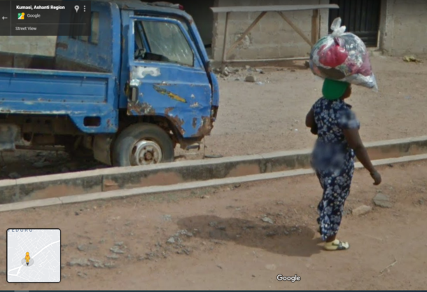 Google maps blurs the ass