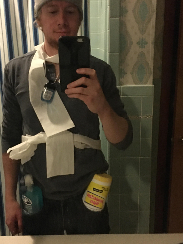 Got all my bling on bout to go to the club
