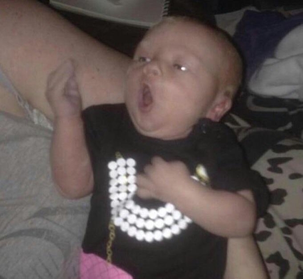How an Italian baby asks for the titty