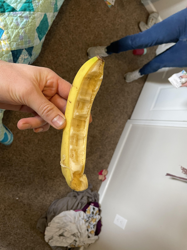 How I found my yo eating a banana