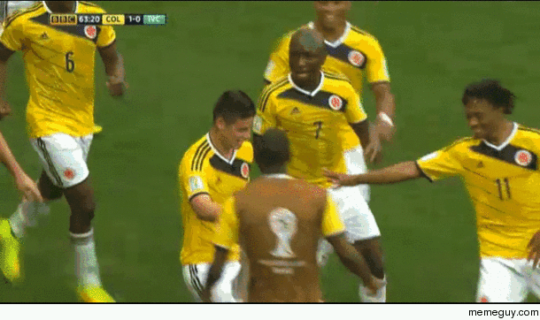 How the Colombian team celebrates a goal